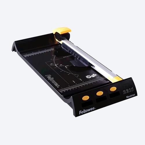 Trimmers & Guillotines