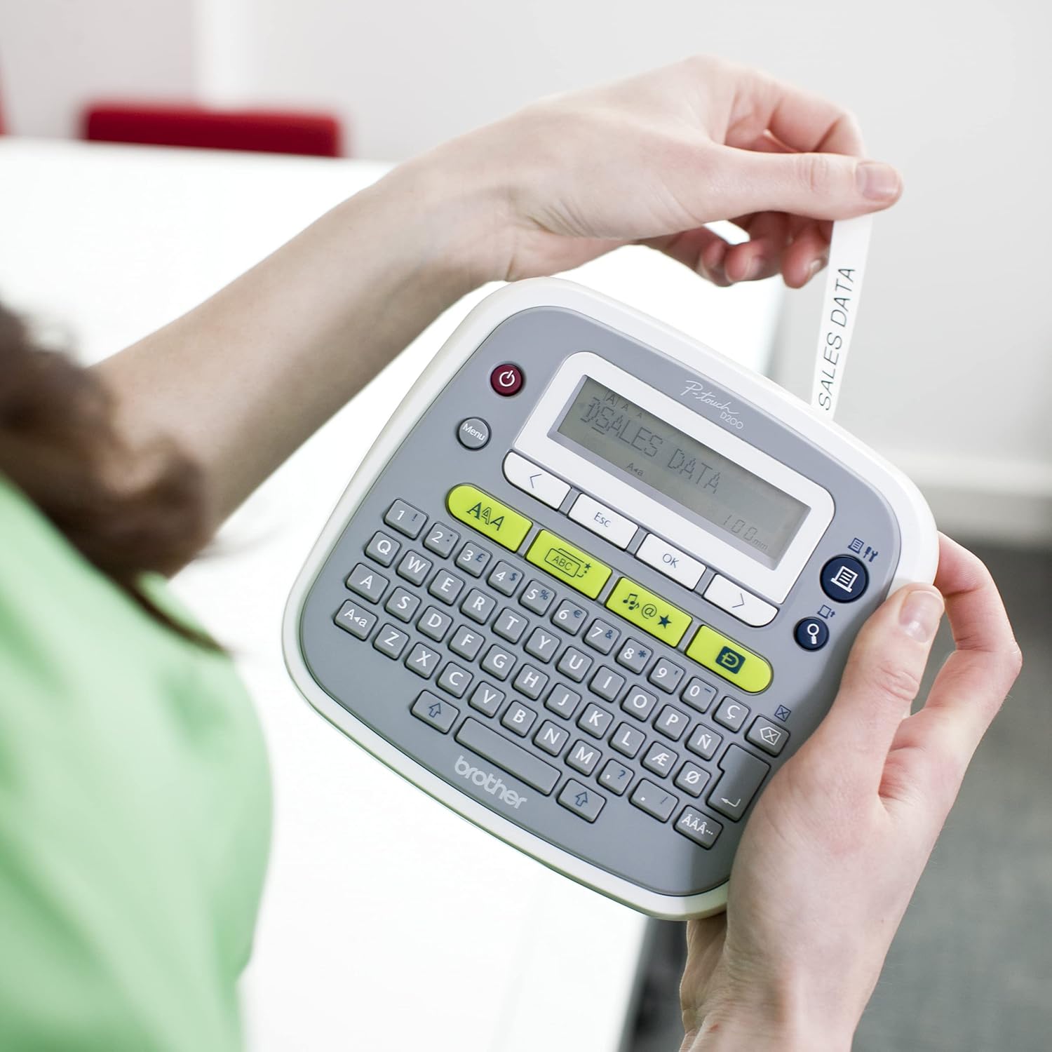 Brother PT-D200AR Label Printer, Portable Maker, English, Arabic & Farsi Keyboard, Up to 12mm - Al Masam Stationery LLC -  - 