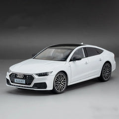 ELMAS 1/24 A7 Alloy Model Car Toys with Light Sound