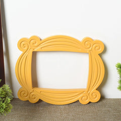 ELMAS Handicraft Frame Friends TV Show Peephole Frame