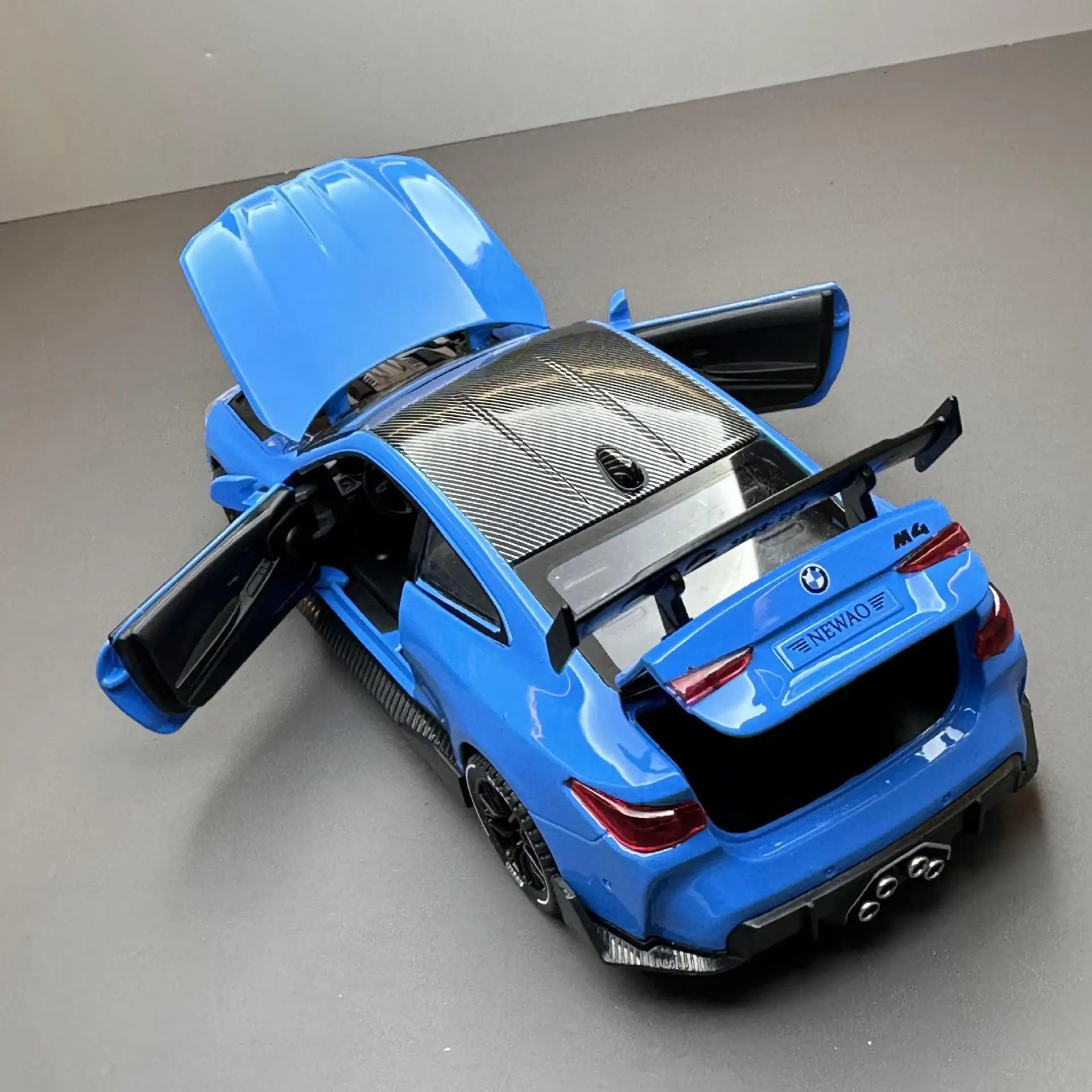 ELMAS 1:32 BMW M4 Coupe Sports Car Diecast Model Gift - Al Masam Stationery LLC