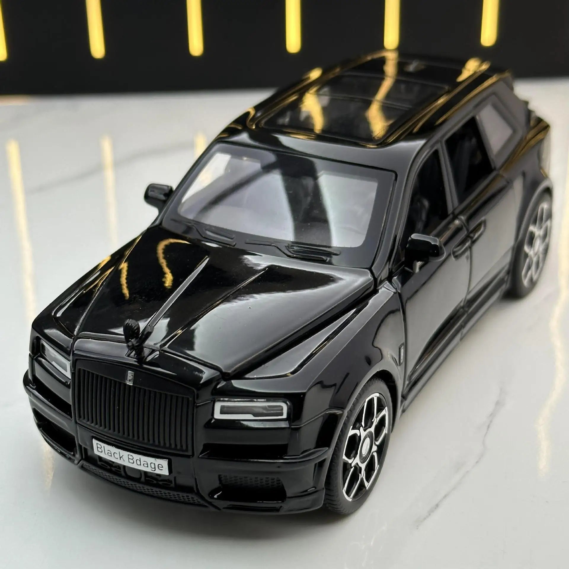 ELMAS 1:32 Rolls Royce Cullinan Alloy Luxy Car Model - Al Masam Stationery LLC