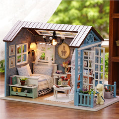 ELMAS Creative Kitten Mini Wooden Dollhouse Building Kit