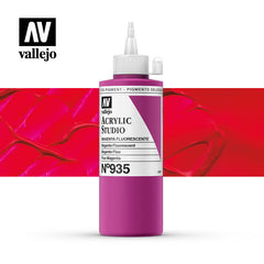 Vallejo Acrylic Studio Fluo 935-500ml. Fluorescent Magenta