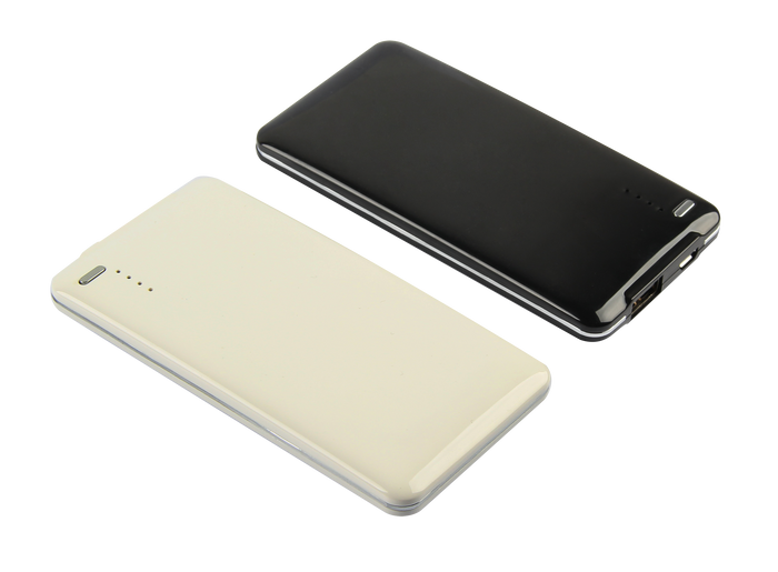 AMS-AK-011 - 7800 mAh Powerbank - Al Masam Stationery LLC