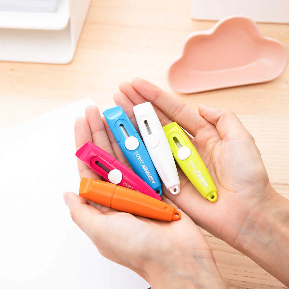 Deli Mini Cutter Auto-lock - Al Masam Stationery LLC