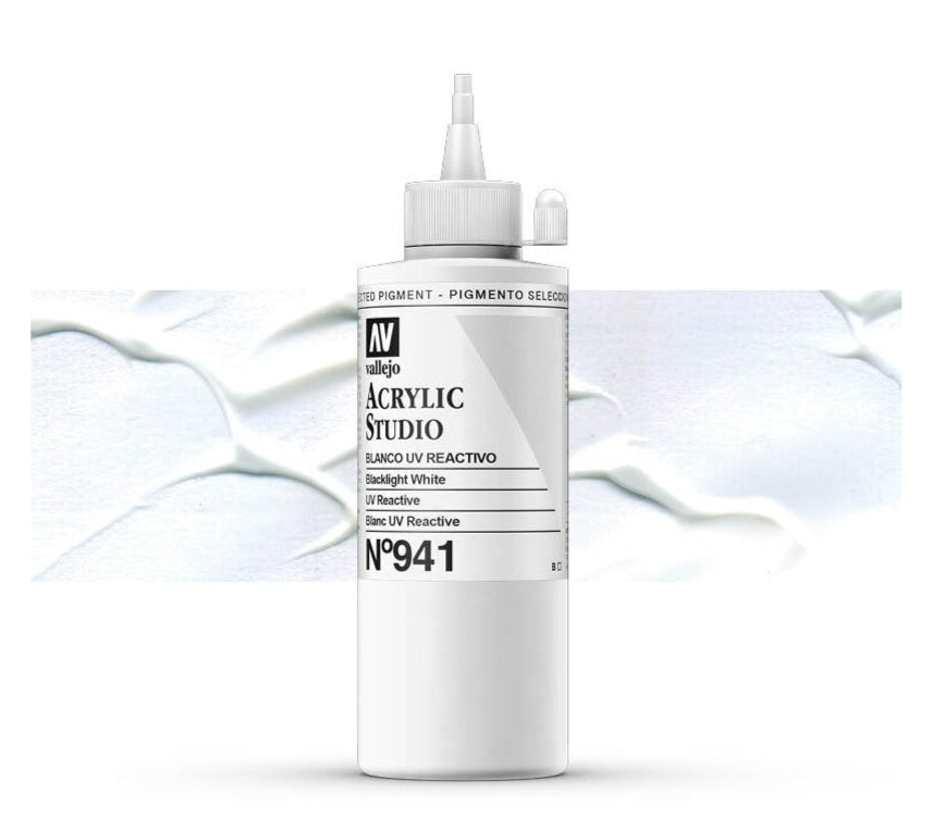 Vallejo ACRYLIC STUDIO 941:200ML. BLACKLIGHT WHITE - Al Masam Stationery LLC