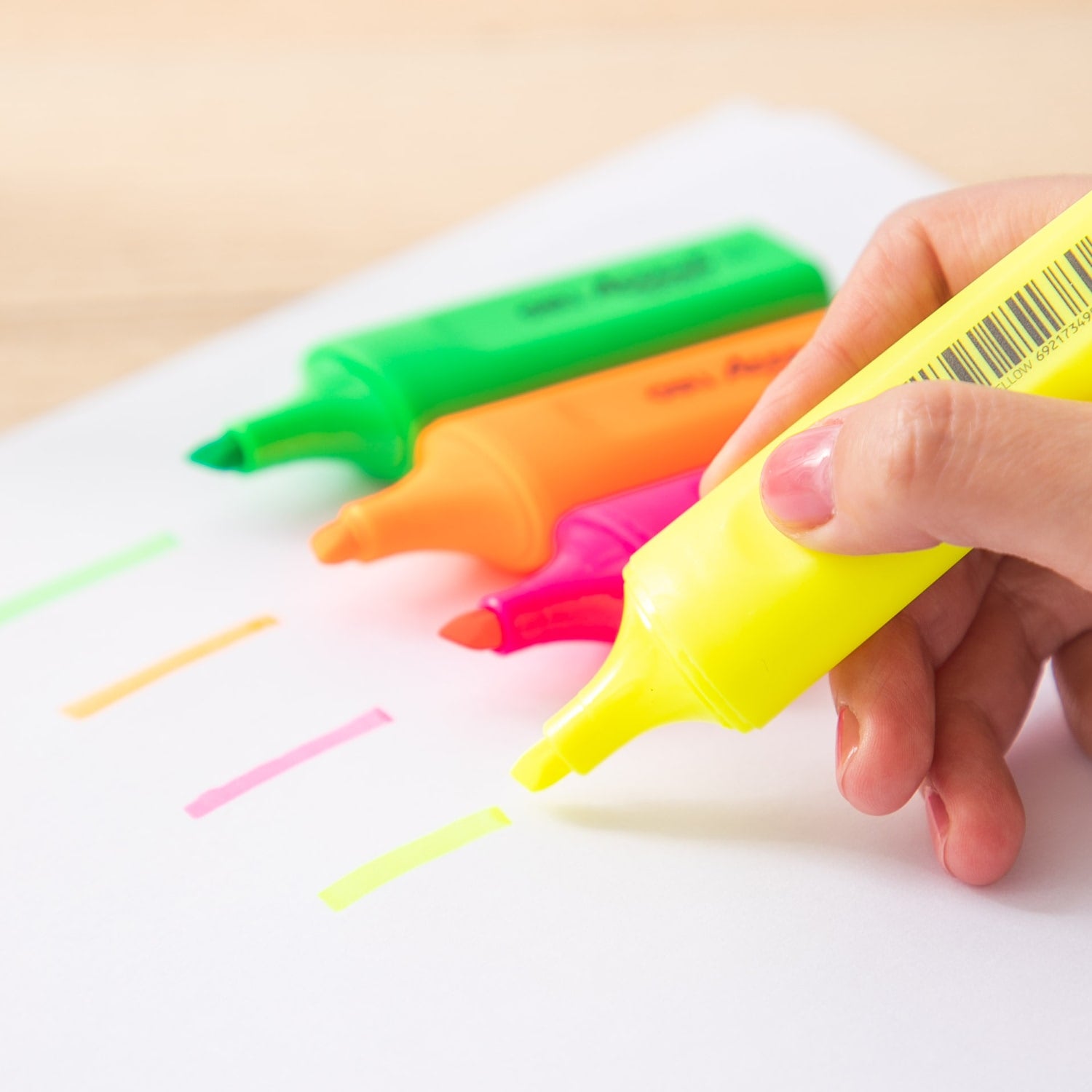 Deli Highlighter Chisel 1-5mm 4 Colours - Al Masam Stationery LLC
