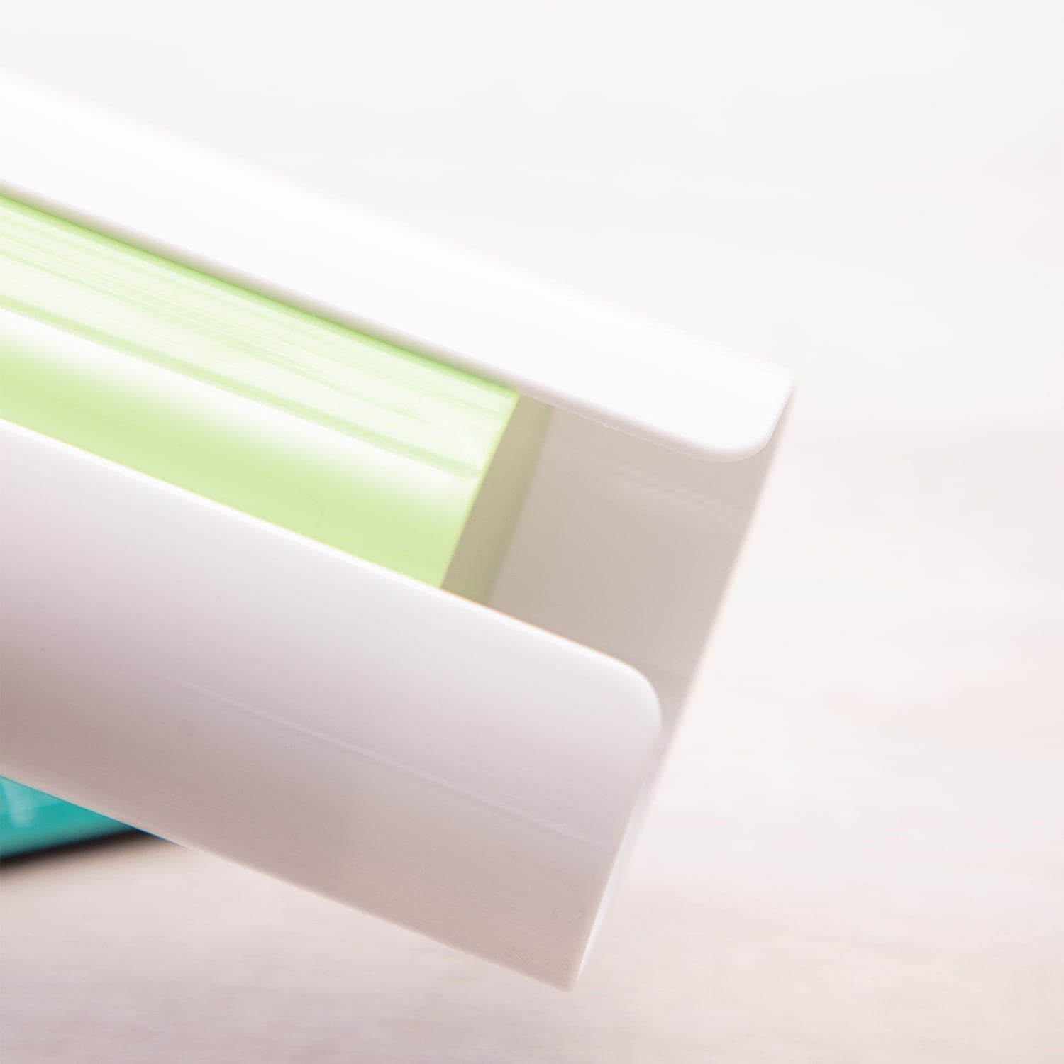 Deli PS Dual Color Pen Holder 82x106mm - Al Masam Stationery LLC