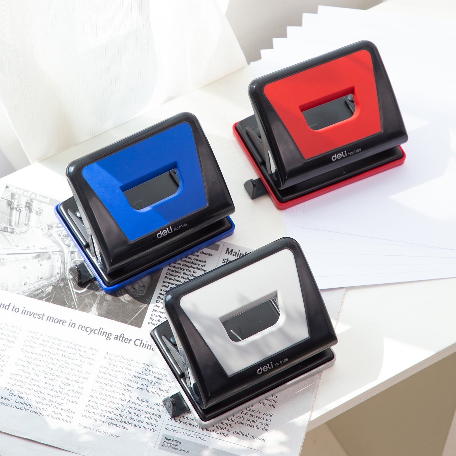 Deli Punch 15sheets - Al Masam Stationery LLC