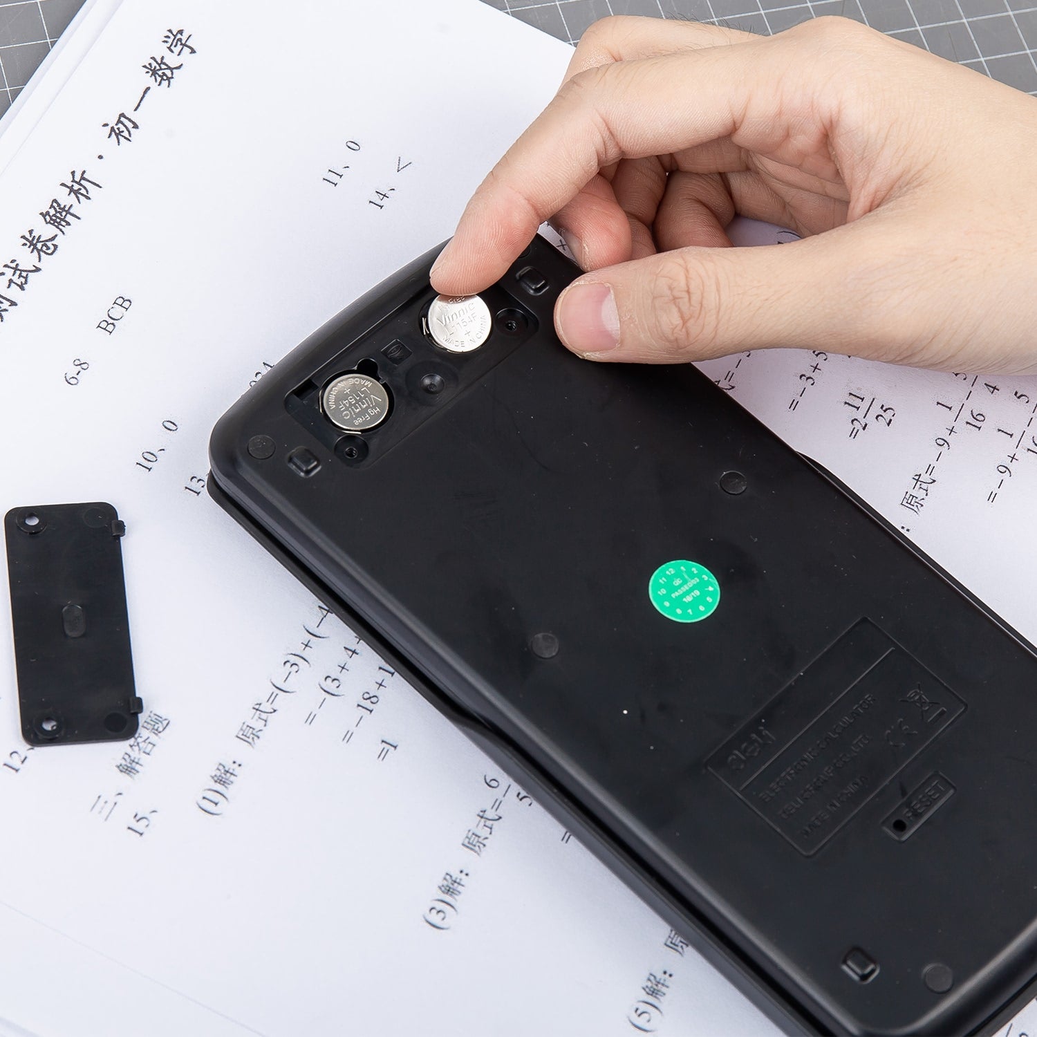 Deli 417F Scientific Calculato - Al Masam Stationery LLC