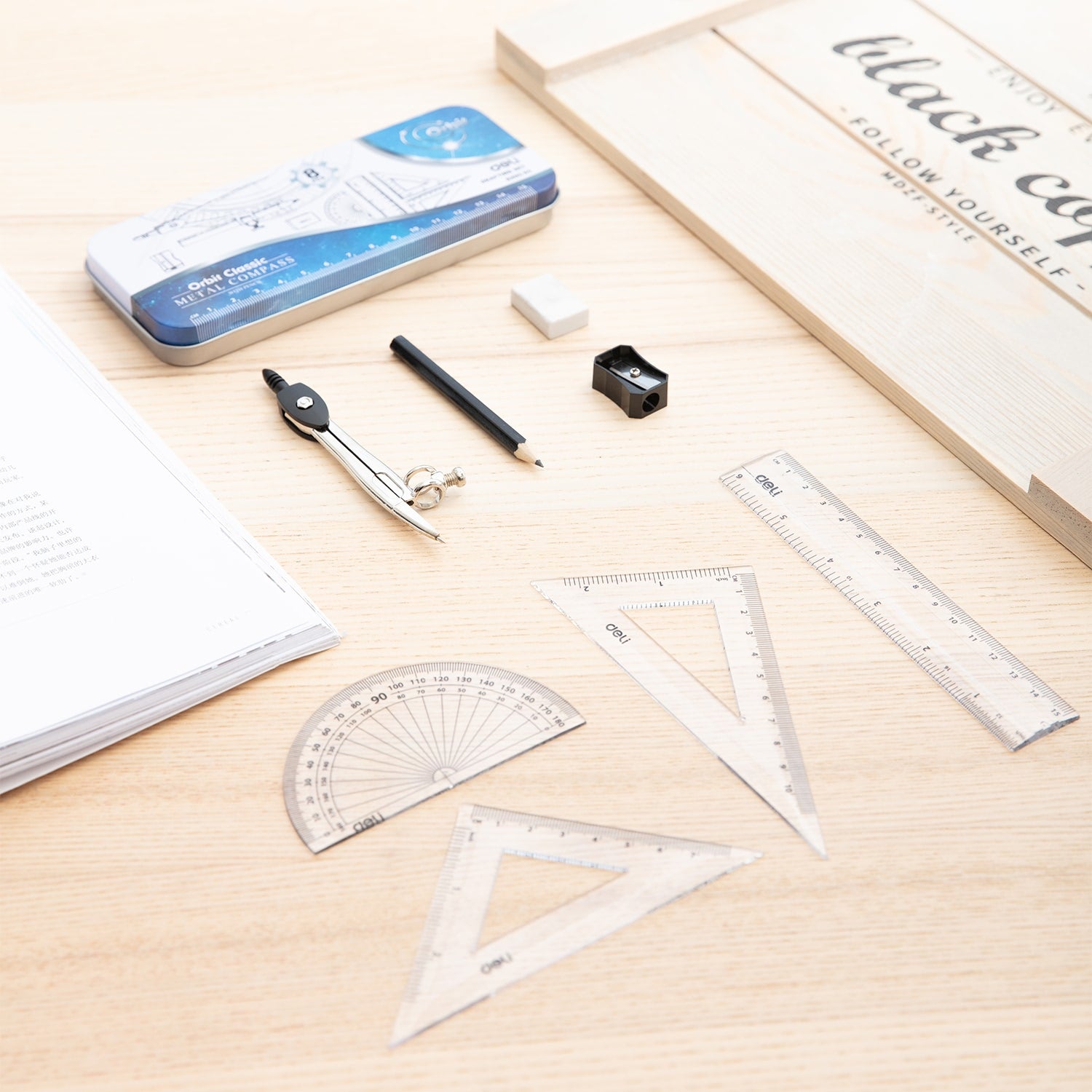 Deli Zamak Compass w/pencil - Al Masam Stationery LLC
