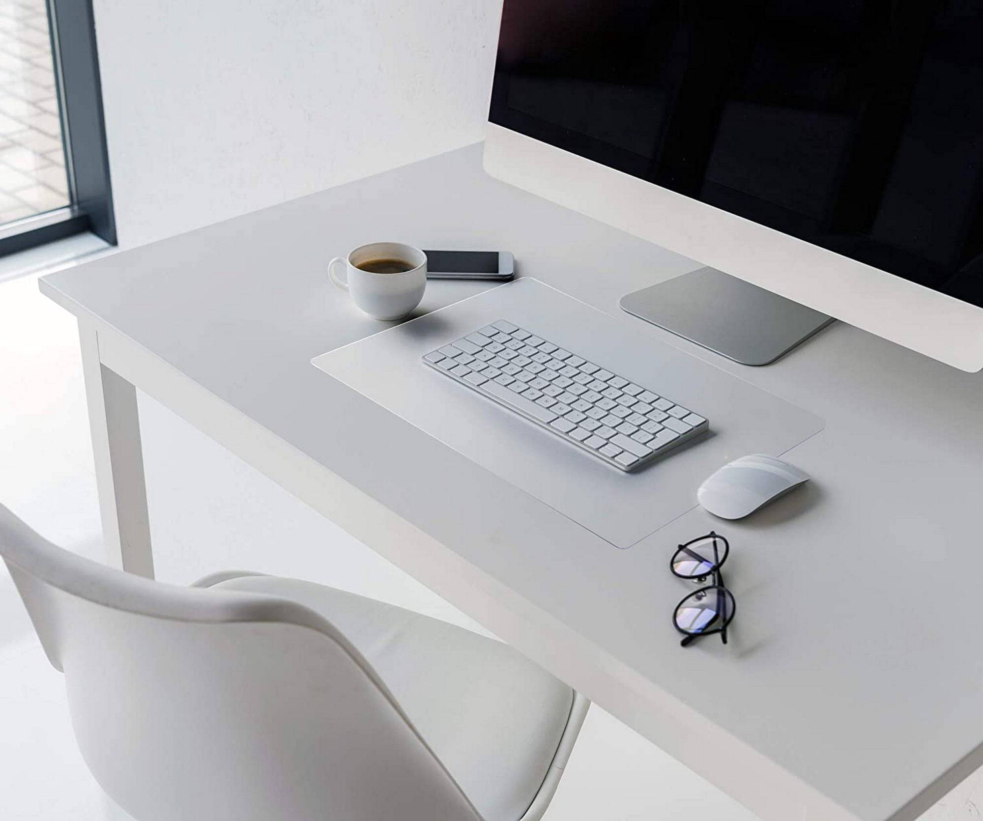 Floortex PVC Desk Mat 43X56cm Clear,smooth back Secondary image