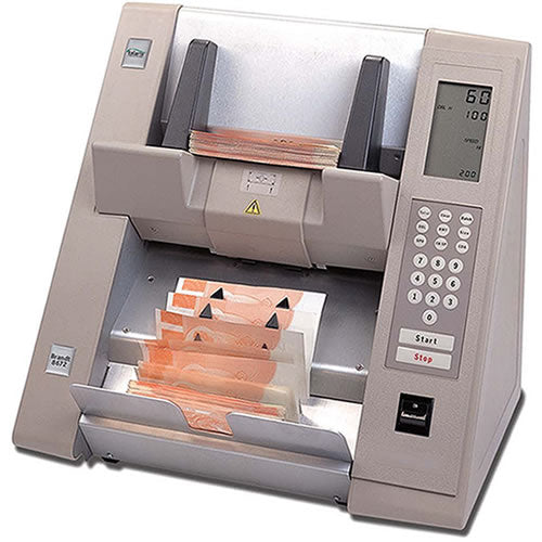 FRICTION HEAVY DUTY CASH COUNTING MACHINE BRANDT - Al Masam Stationery LLC Main image