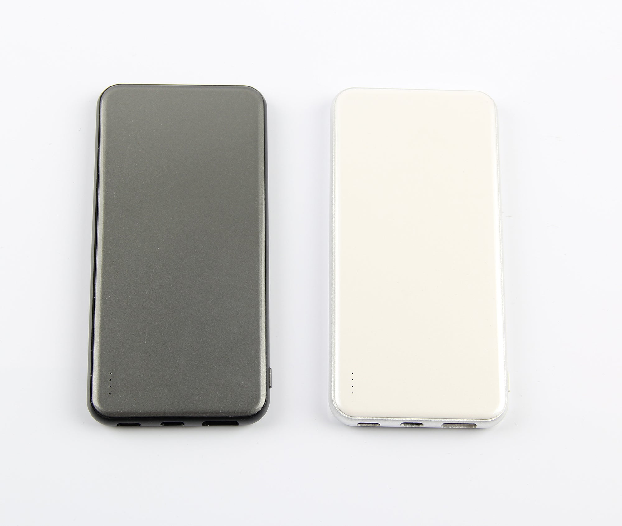 AMS-AK-048 - Powerbank with LED light - 5200 mAh - Al Masam Stationery LLC