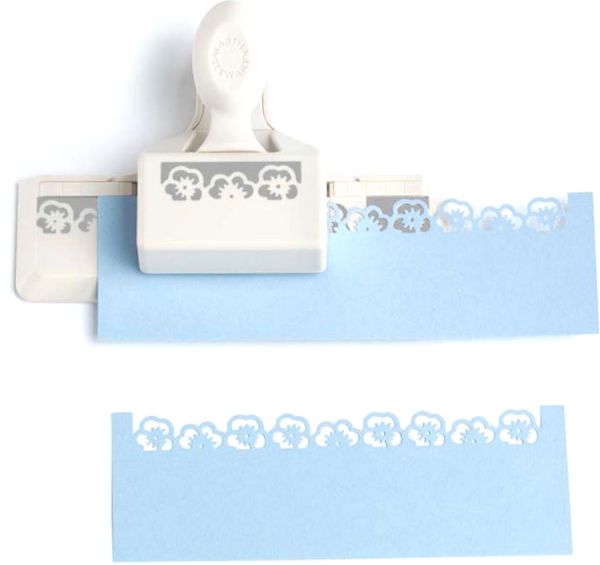 Martha Stewart Pansy Edge Punch Patp Secondary image